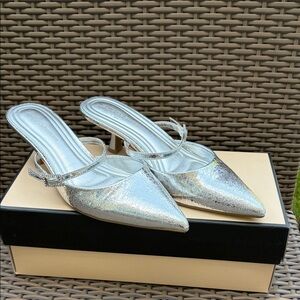 BCBGeneration Kalista Women's Kitten Heel Slide On Pumps